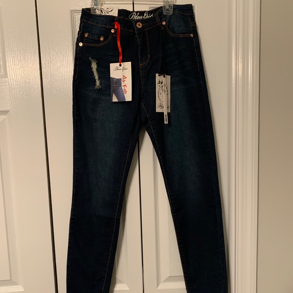 Size 4 Jeans. New w Tags